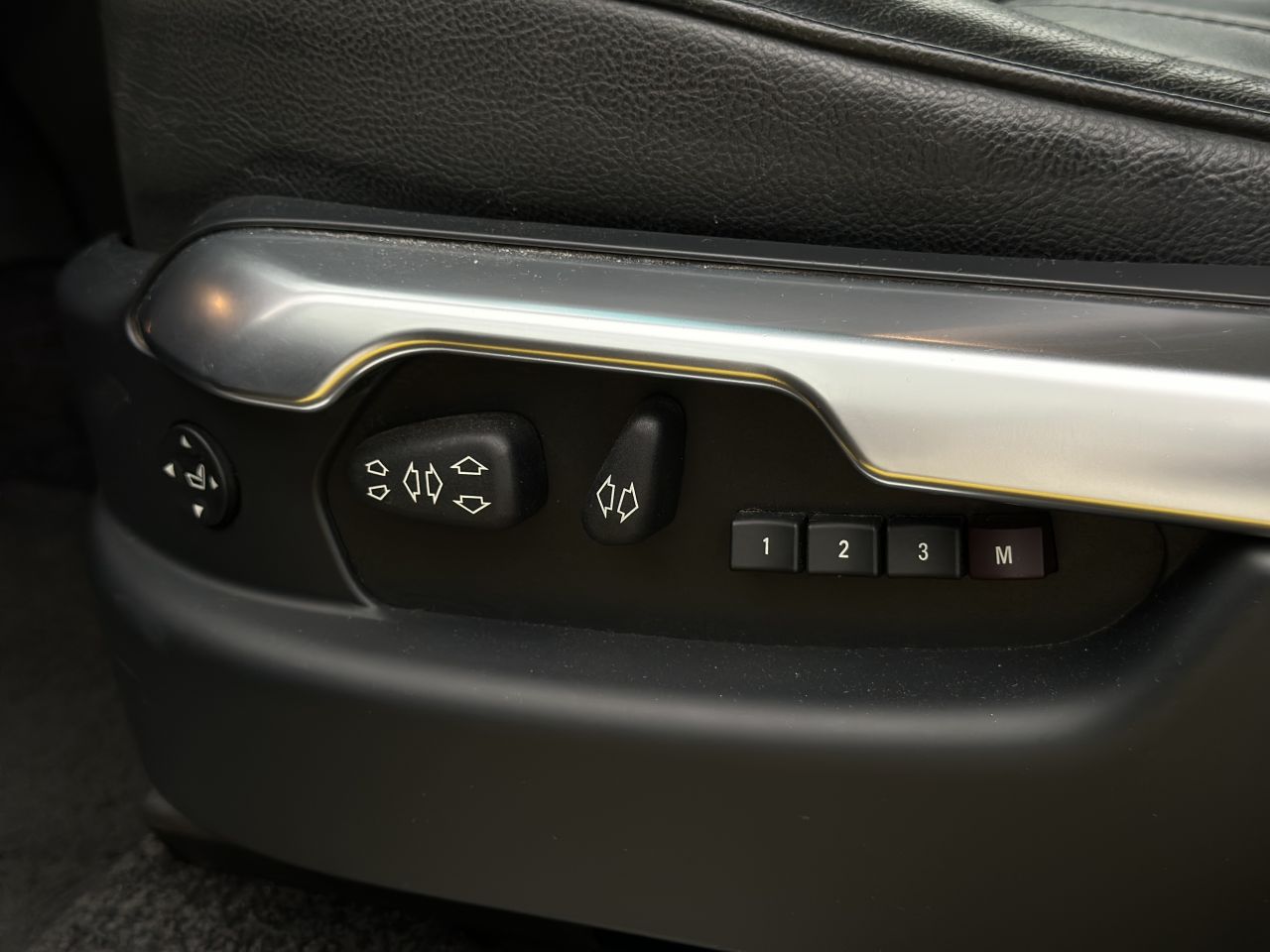 Land Rover Range Rover | 16