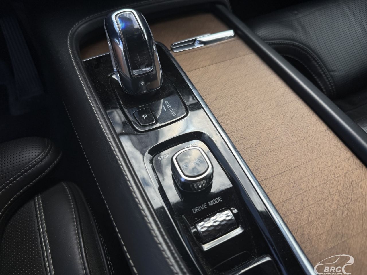 Volvo XC90 | 26