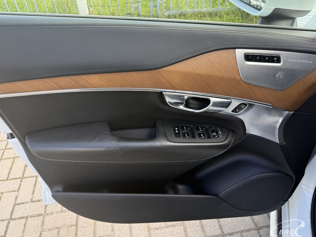 Volvo XC90 | 18