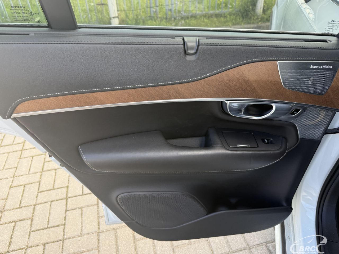 Volvo XC90 | 14
