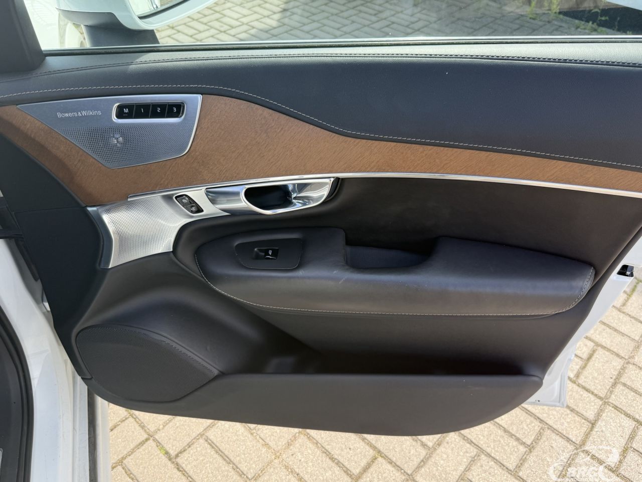 Volvo XC90 | 3