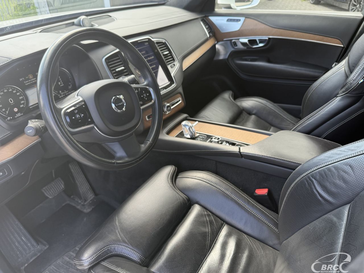 Volvo XC90 | 19