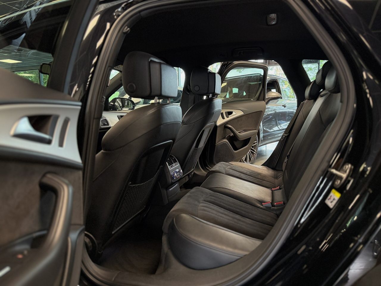 Audi A6 | 4