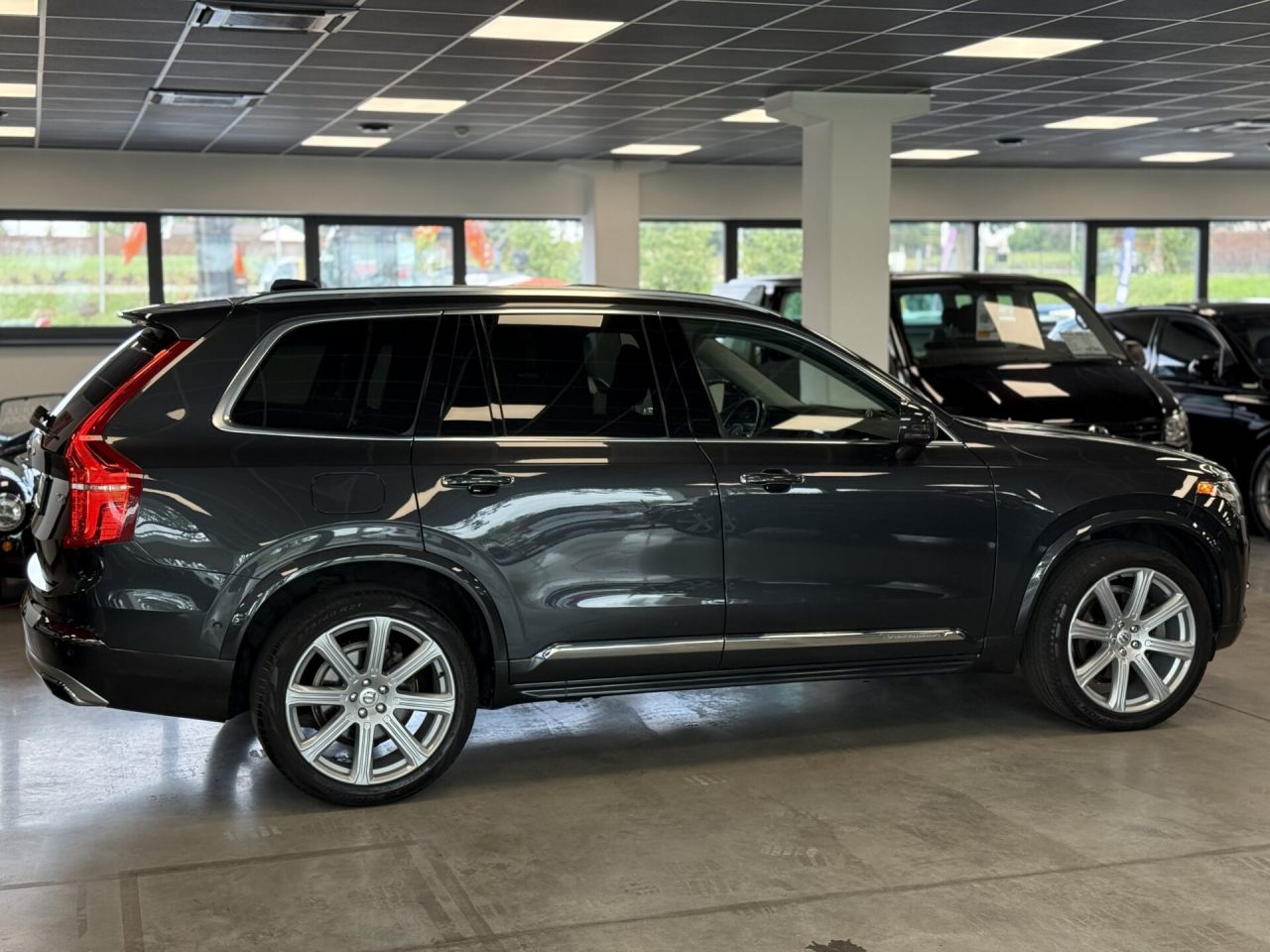 Volvo XC90 | 9