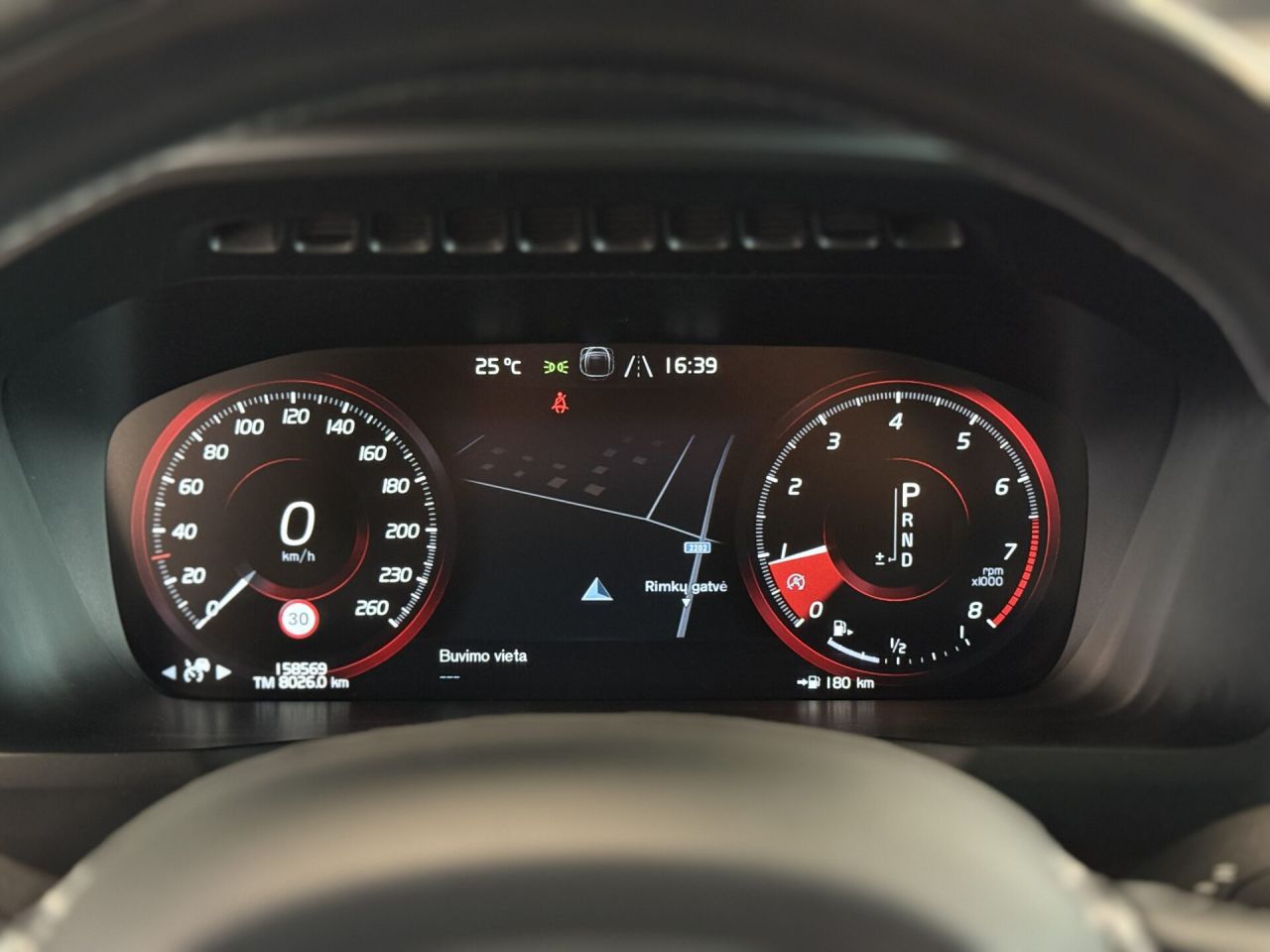 Volvo XC90 | 36