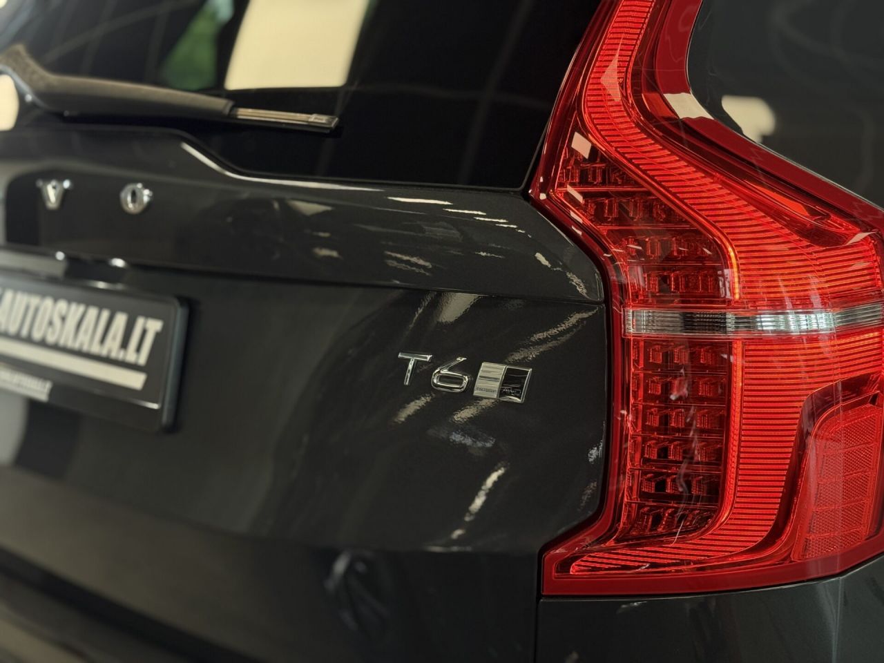Volvo XC90 | 8