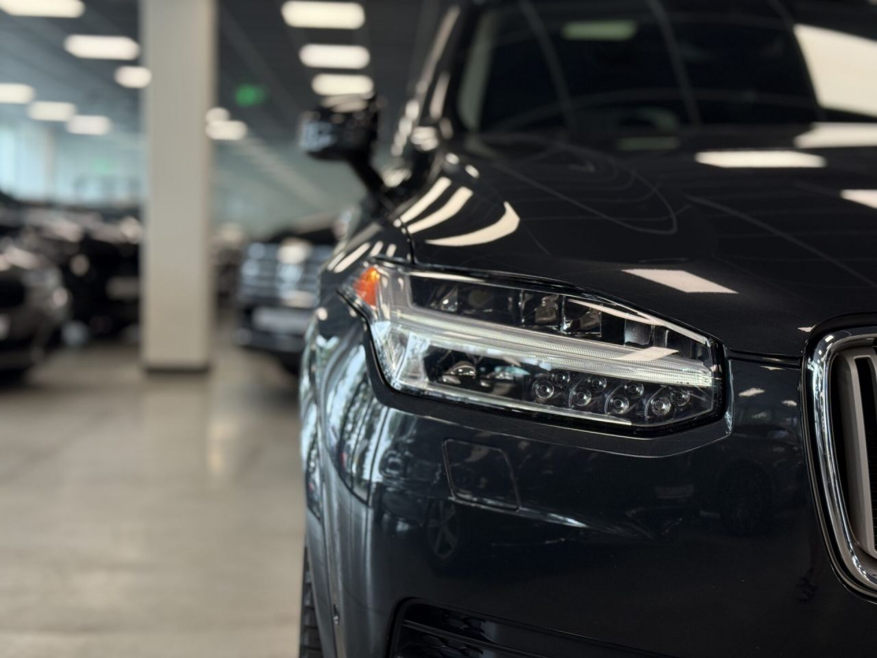 Volvo XC90 | 6