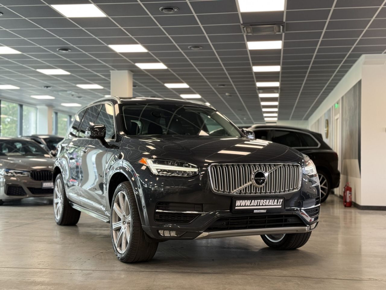 Volvo XC90 | 7