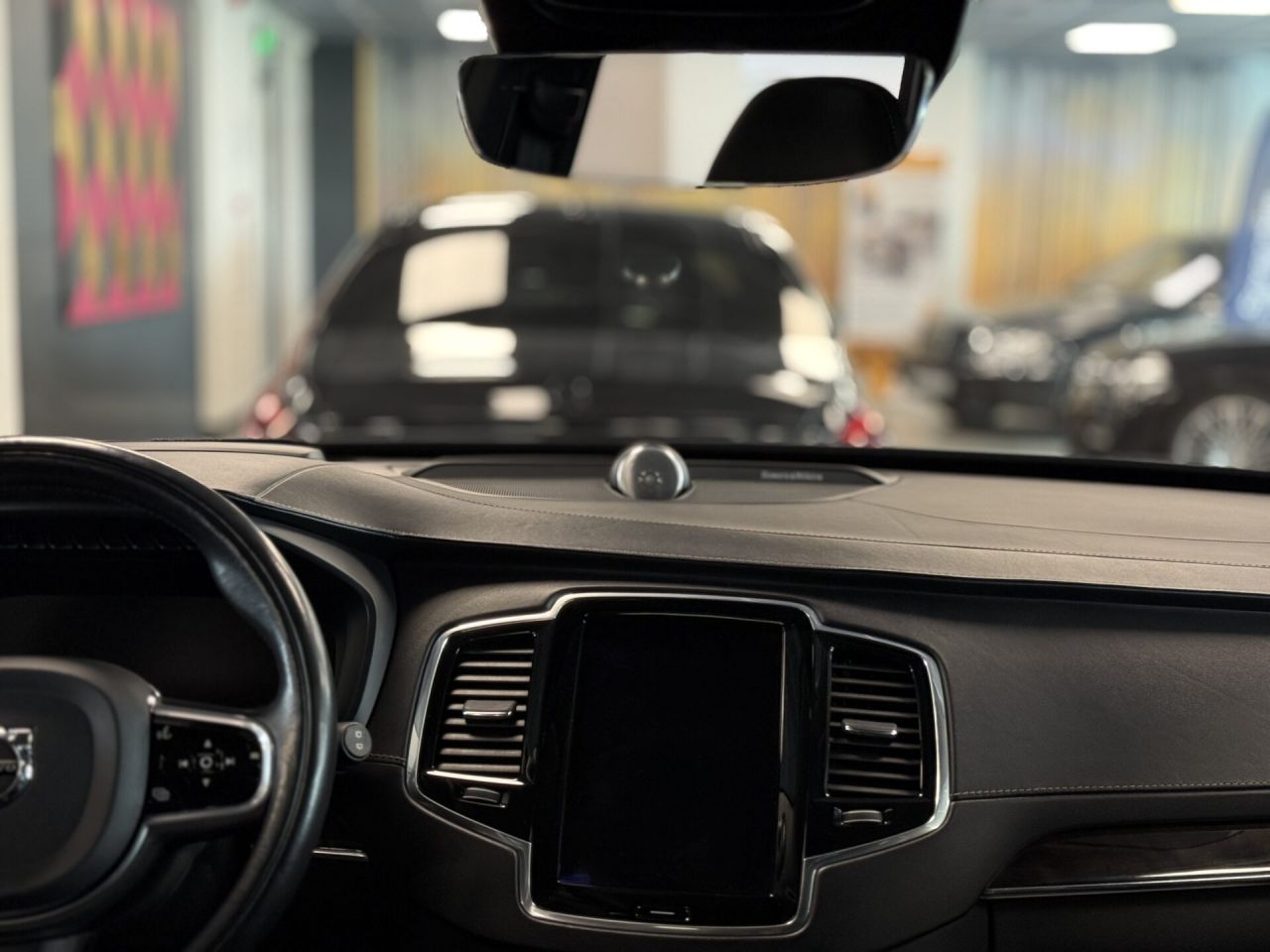 Volvo XC90 | 30