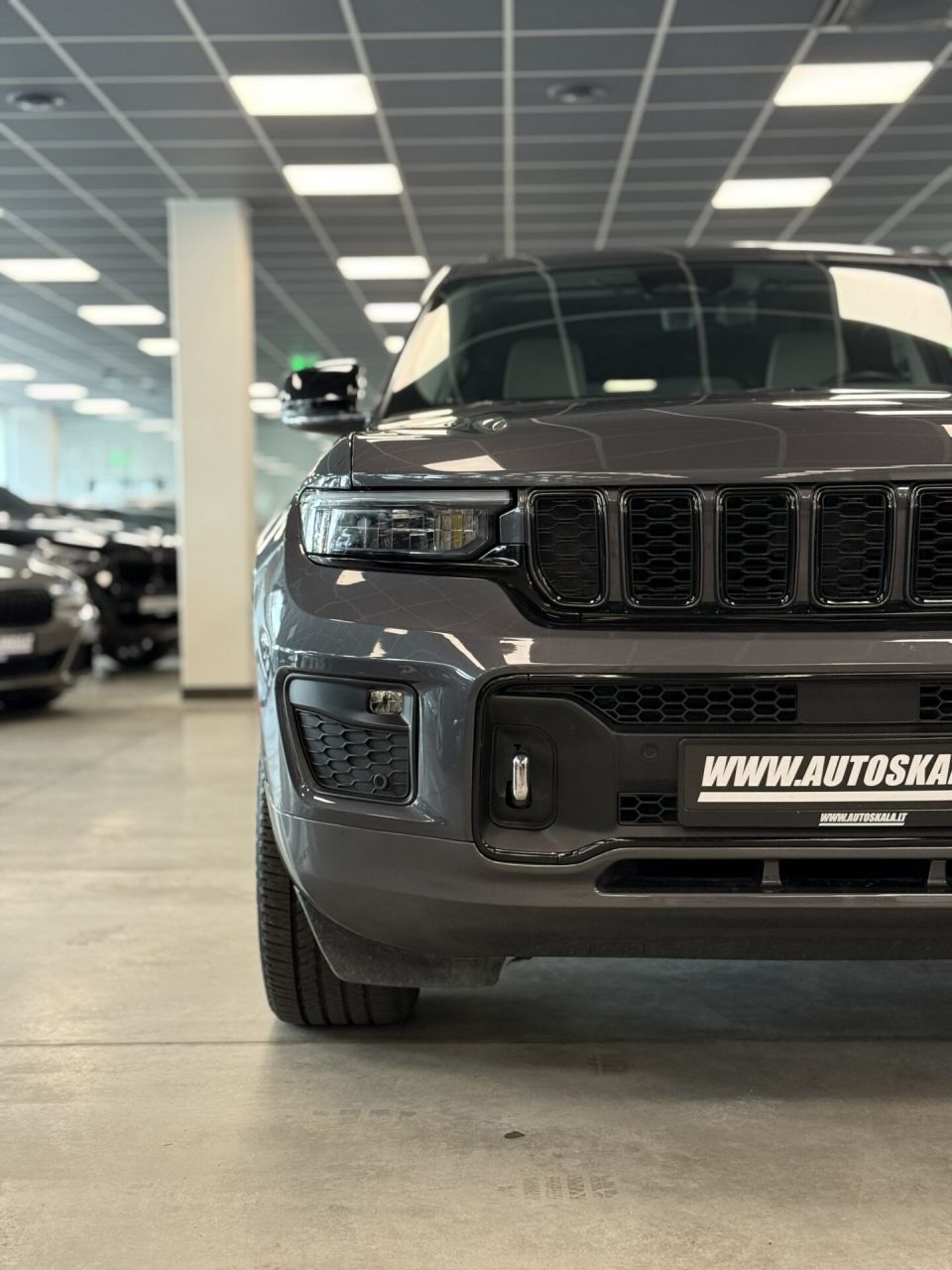 Jeep Cherokee | 6