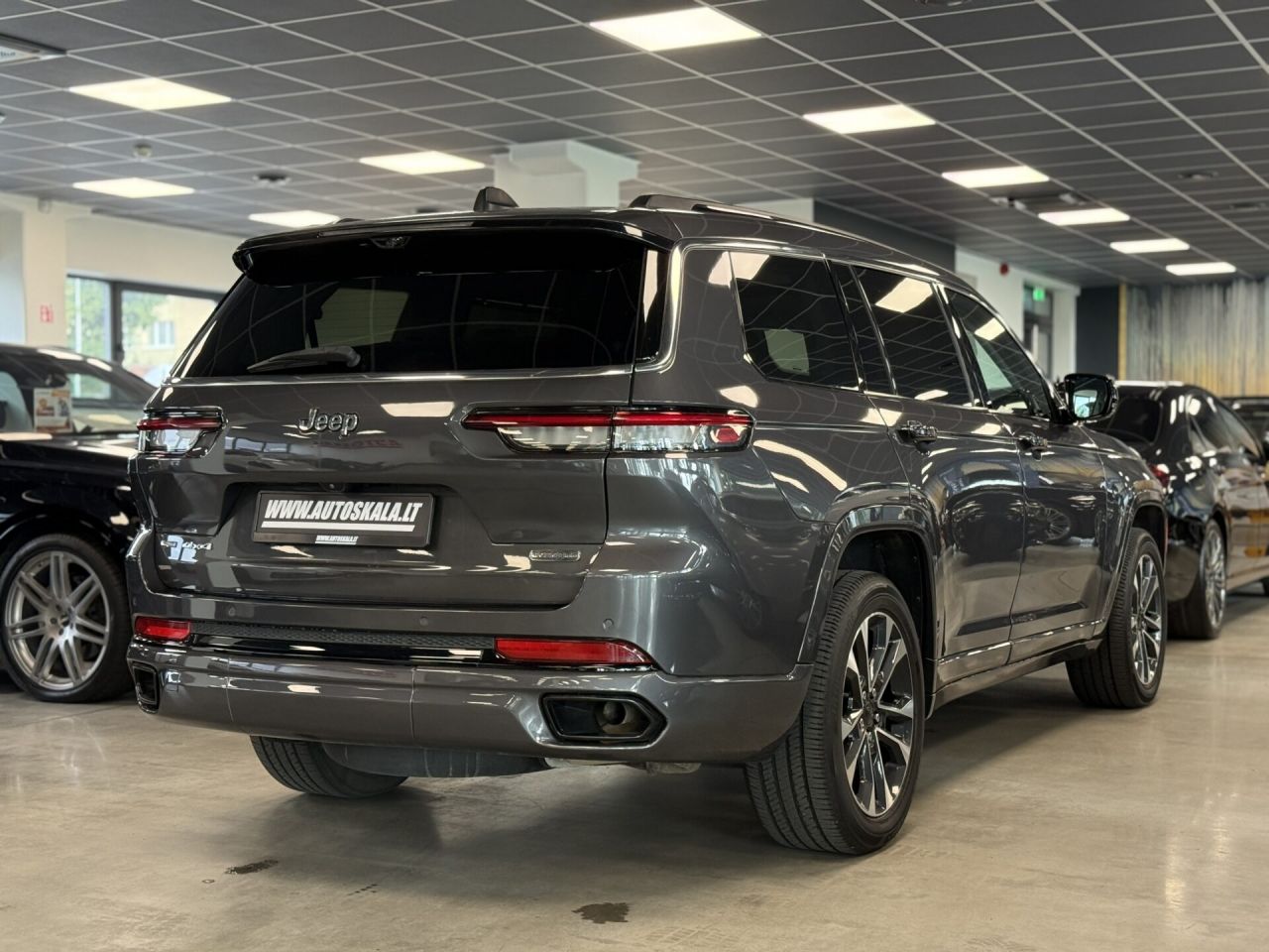 Jeep Cherokee | 15