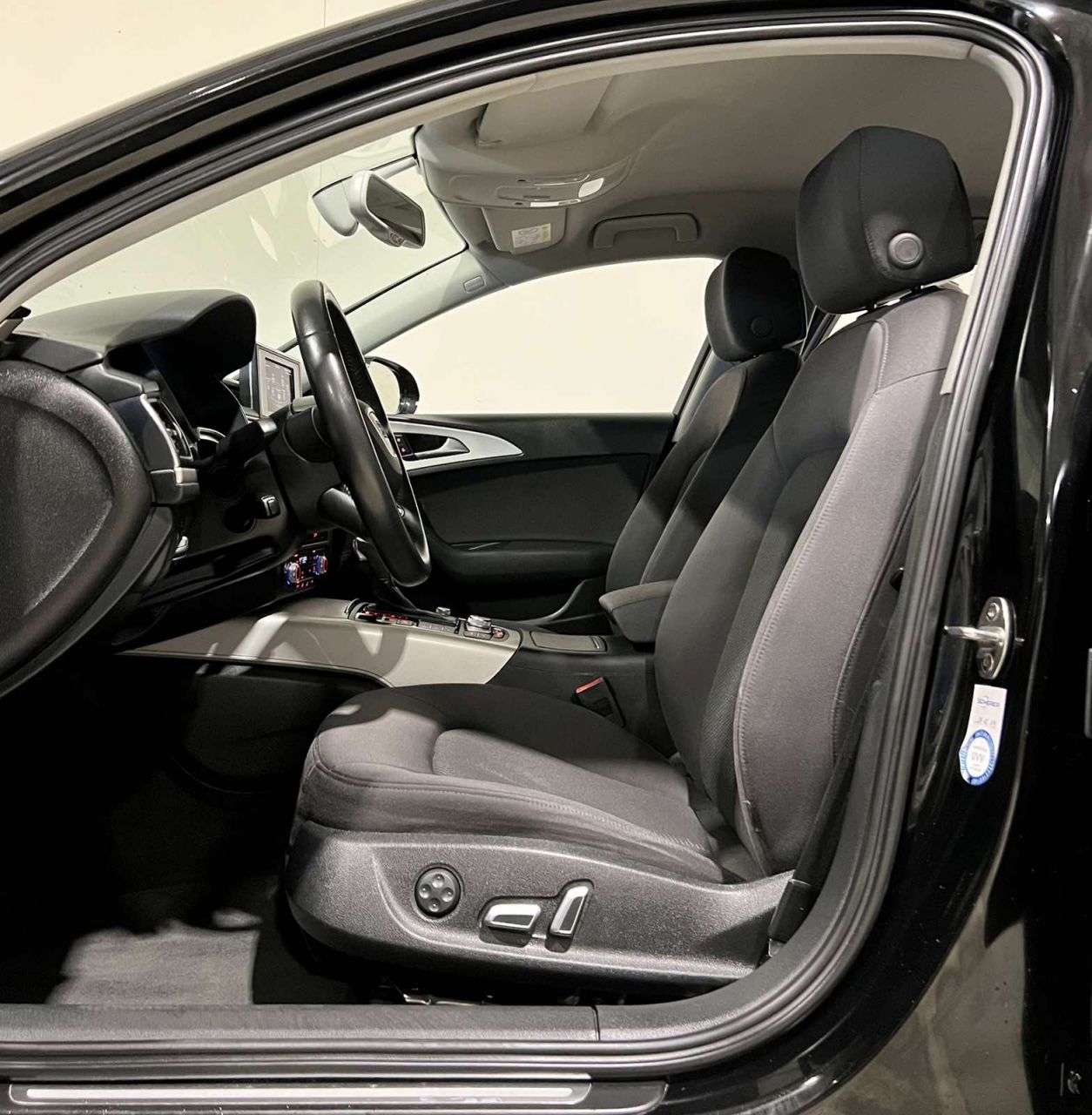 Audi A6 | 3
