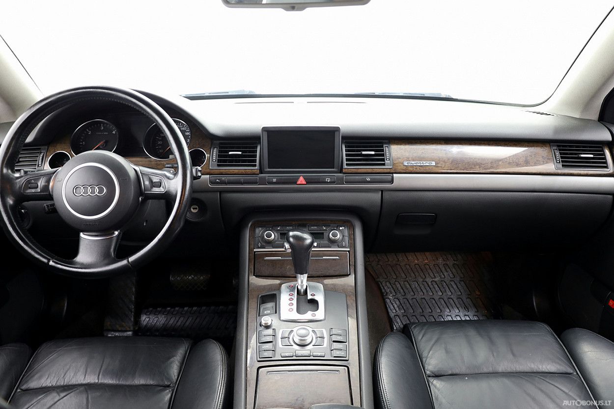 Audi A8 | 4