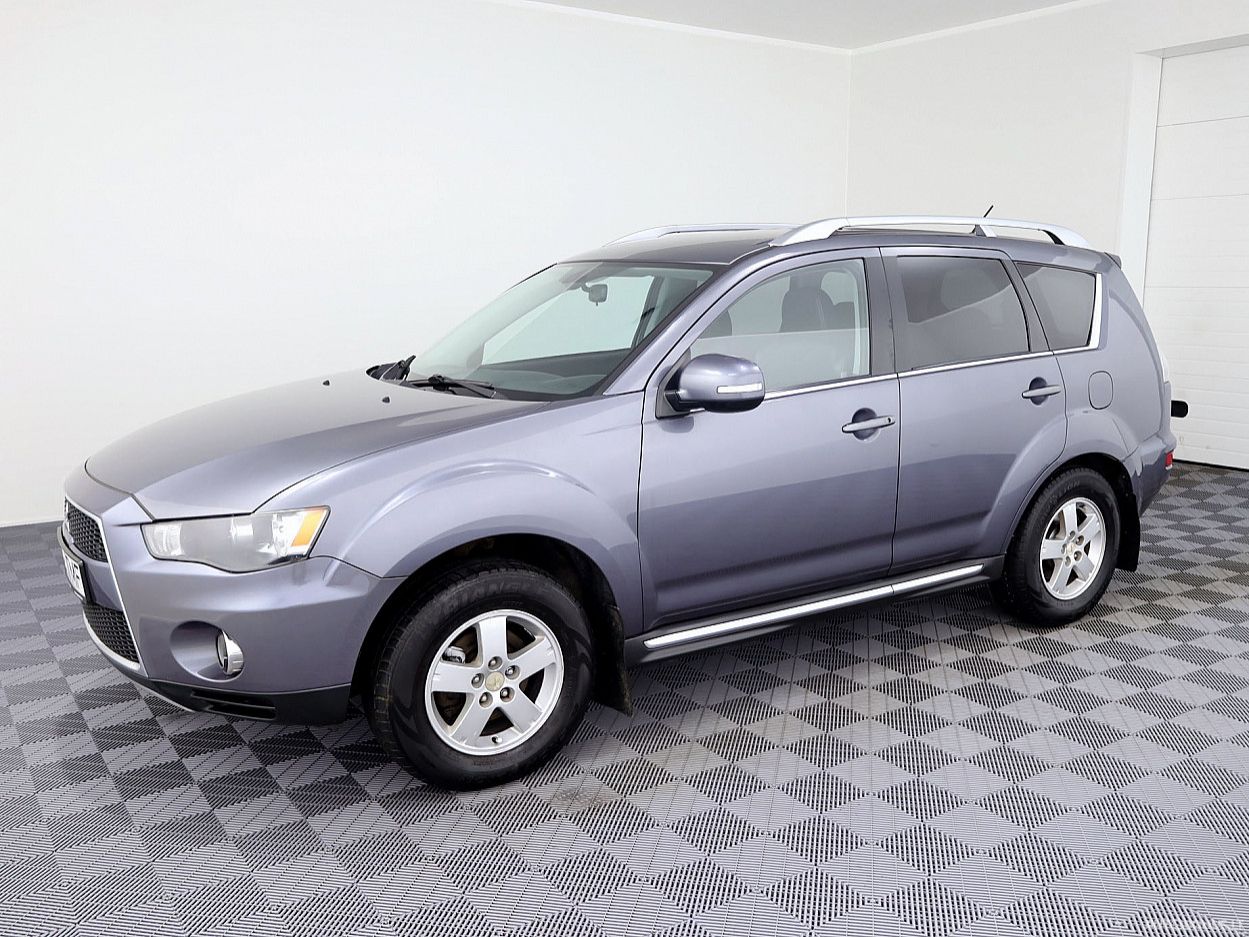 Mitsubishi Outlander | 1