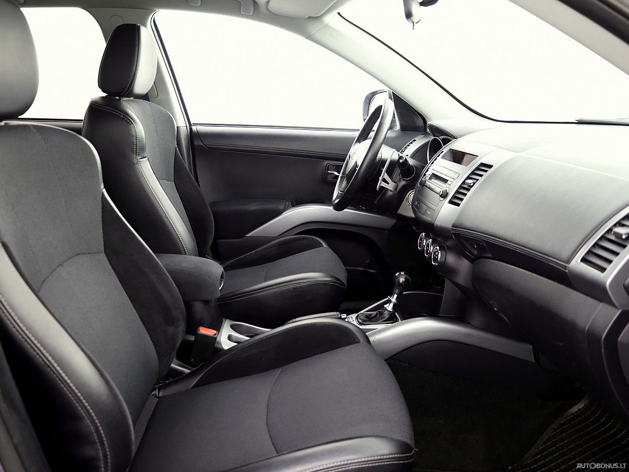 Mitsubishi Outlander | 5