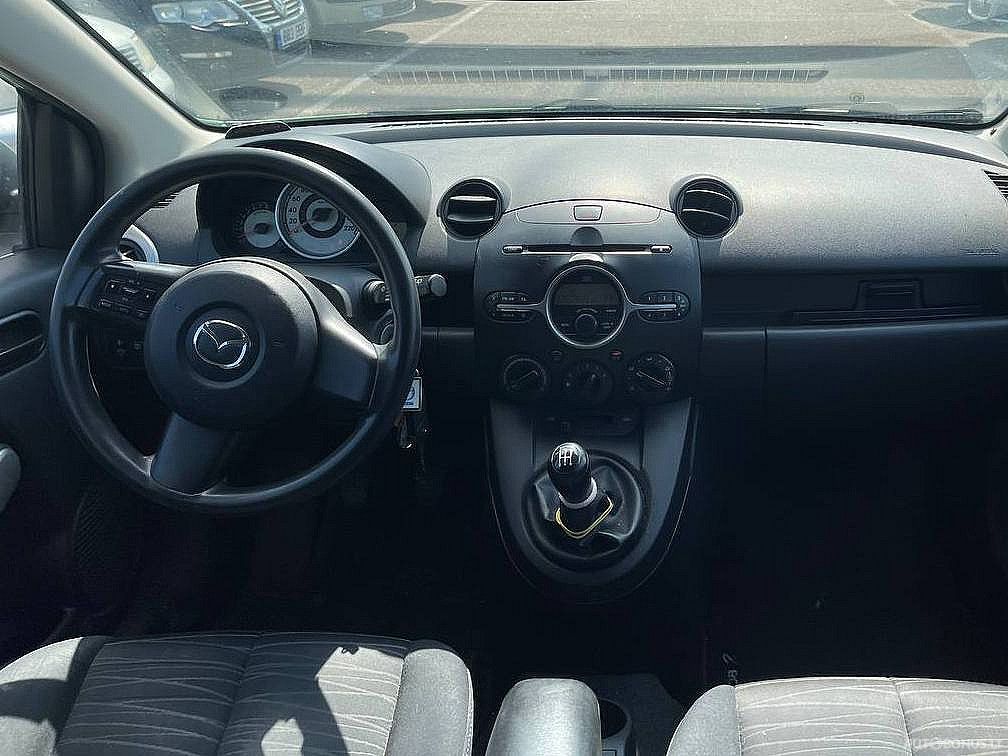 Mazda 2 | 4