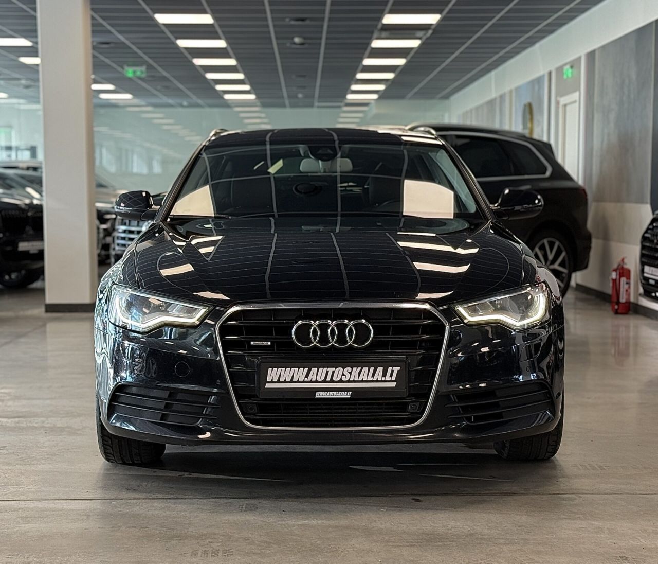 Audi A6 | 3