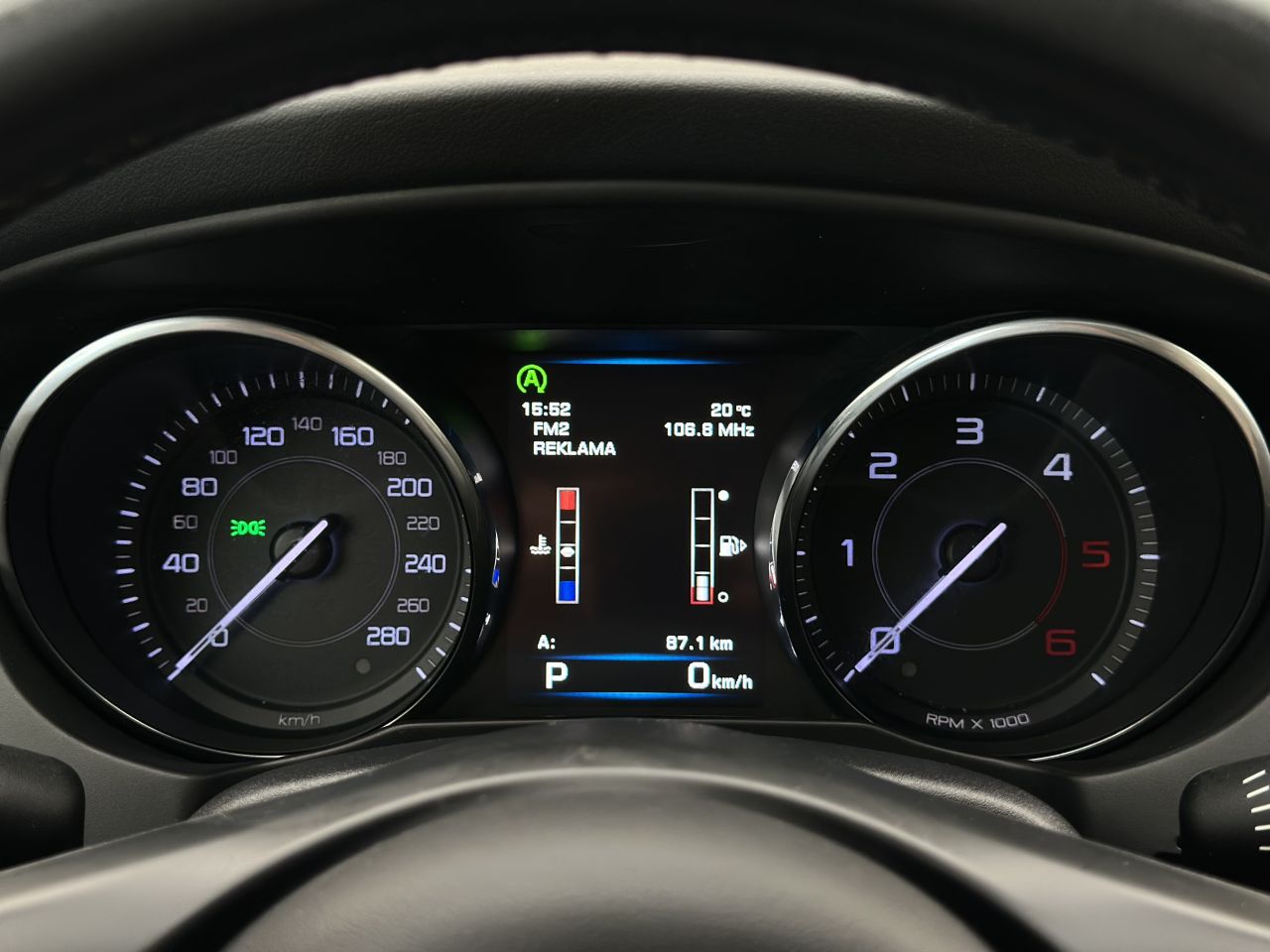 Jaguar XE | 22