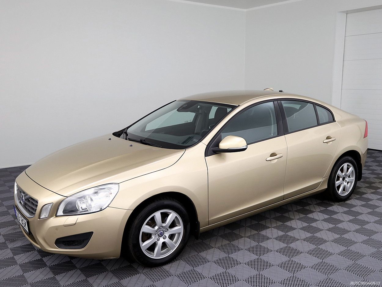 Volvo S60 | 1
