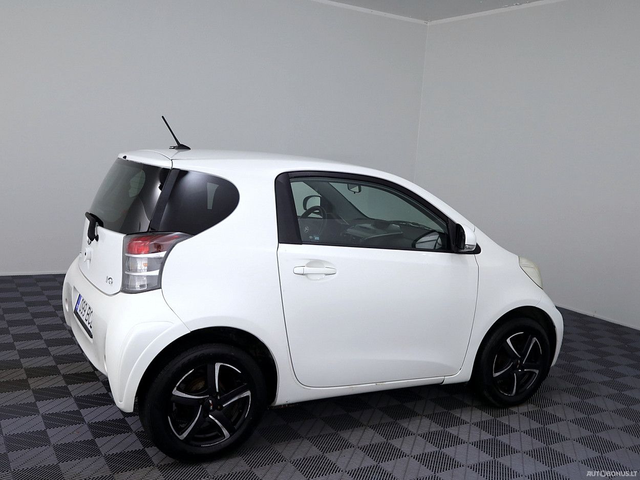 Toyota iQ | 2