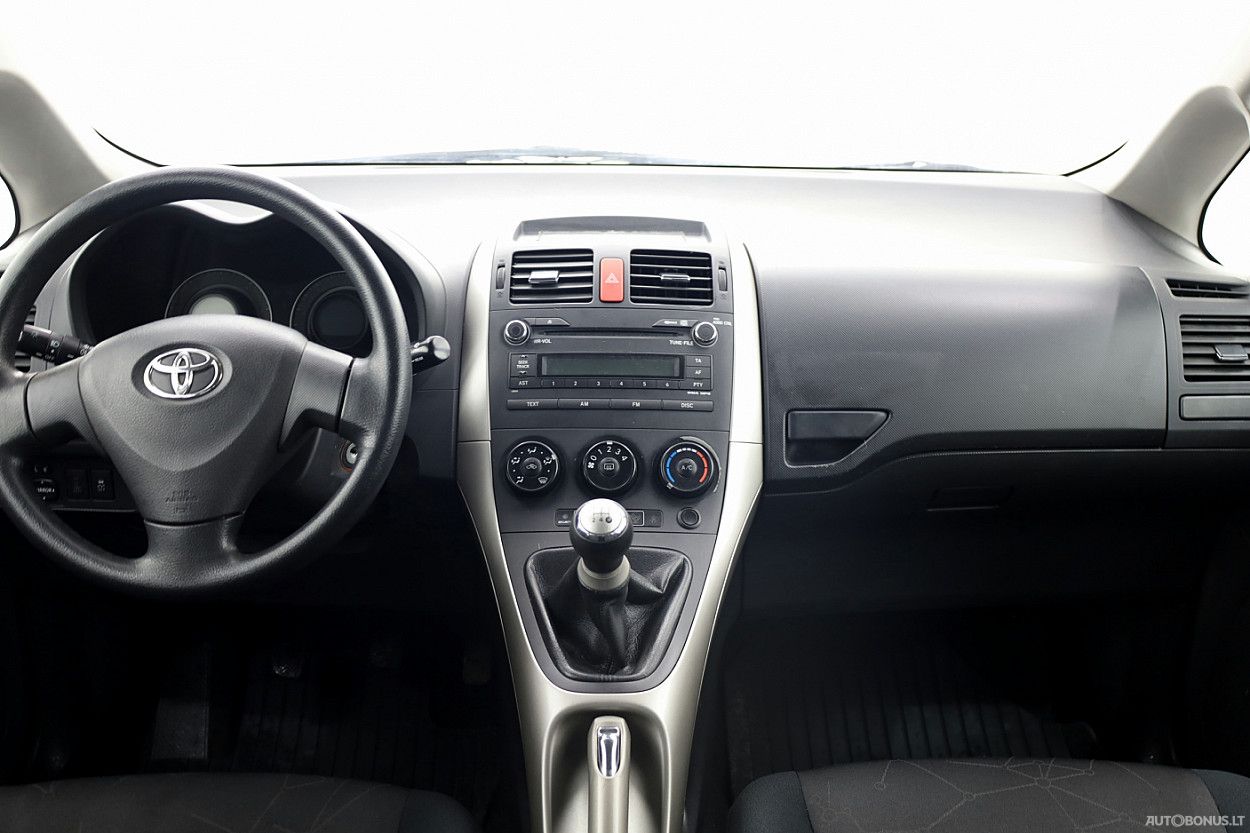 Toyota Auris | 4