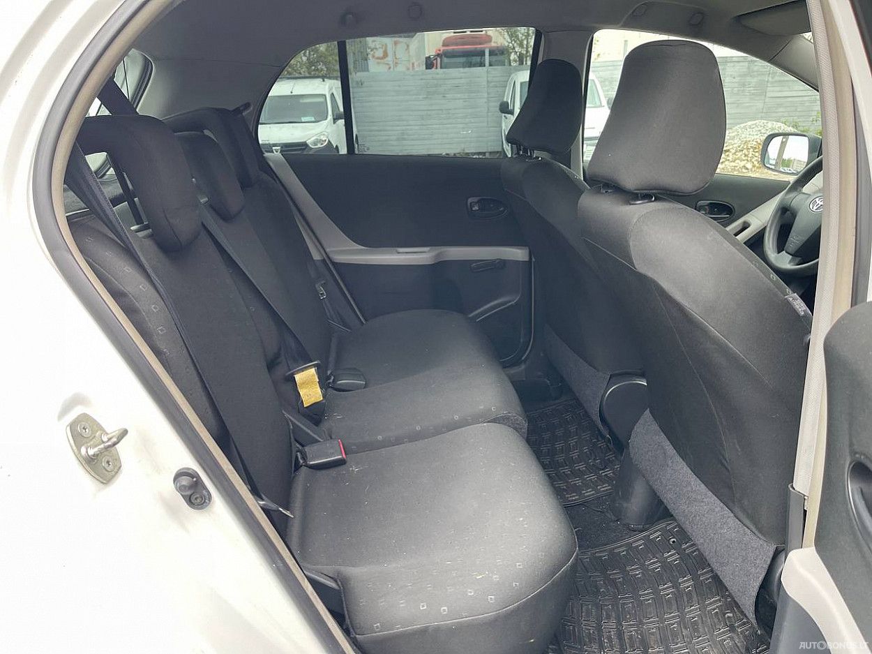 Toyota Yaris | 5