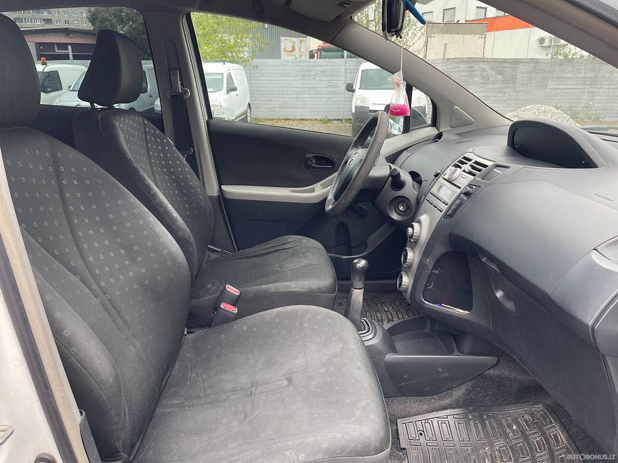 Toyota Yaris | 6