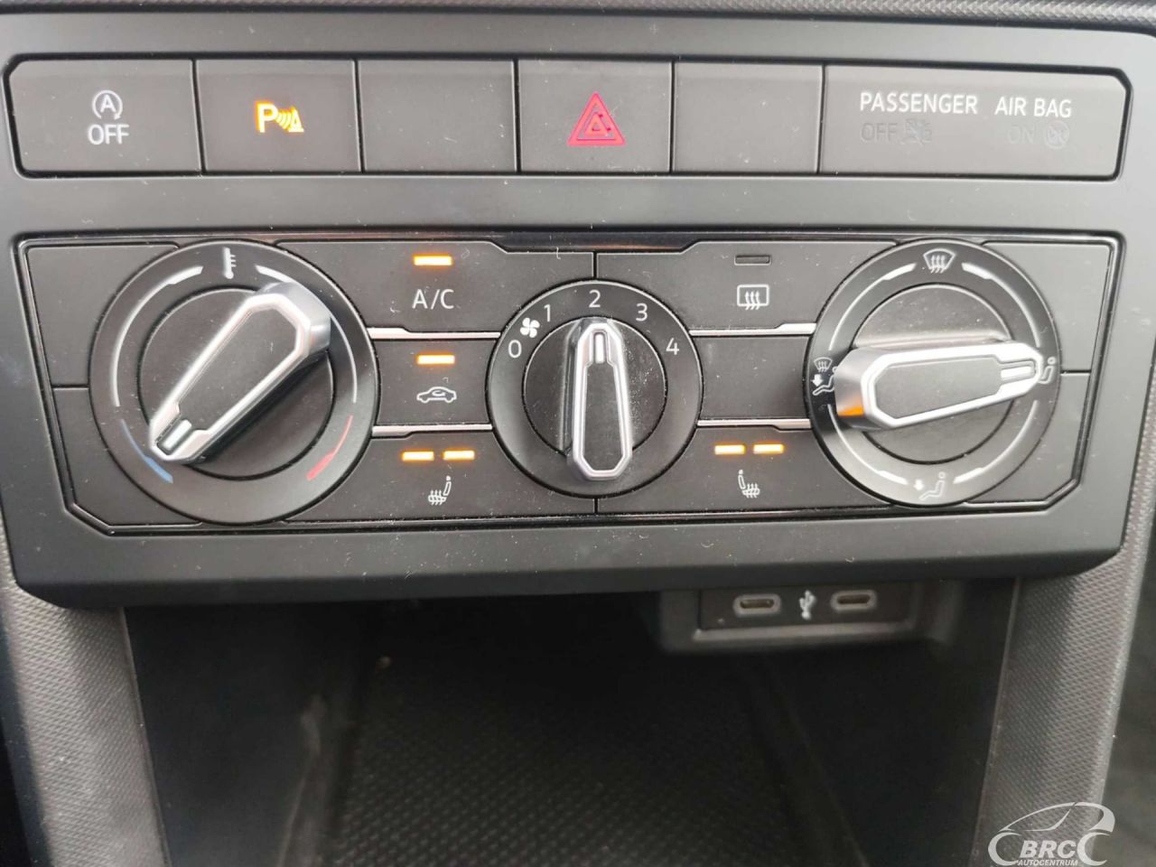 Volkswagen T-Cross | 13