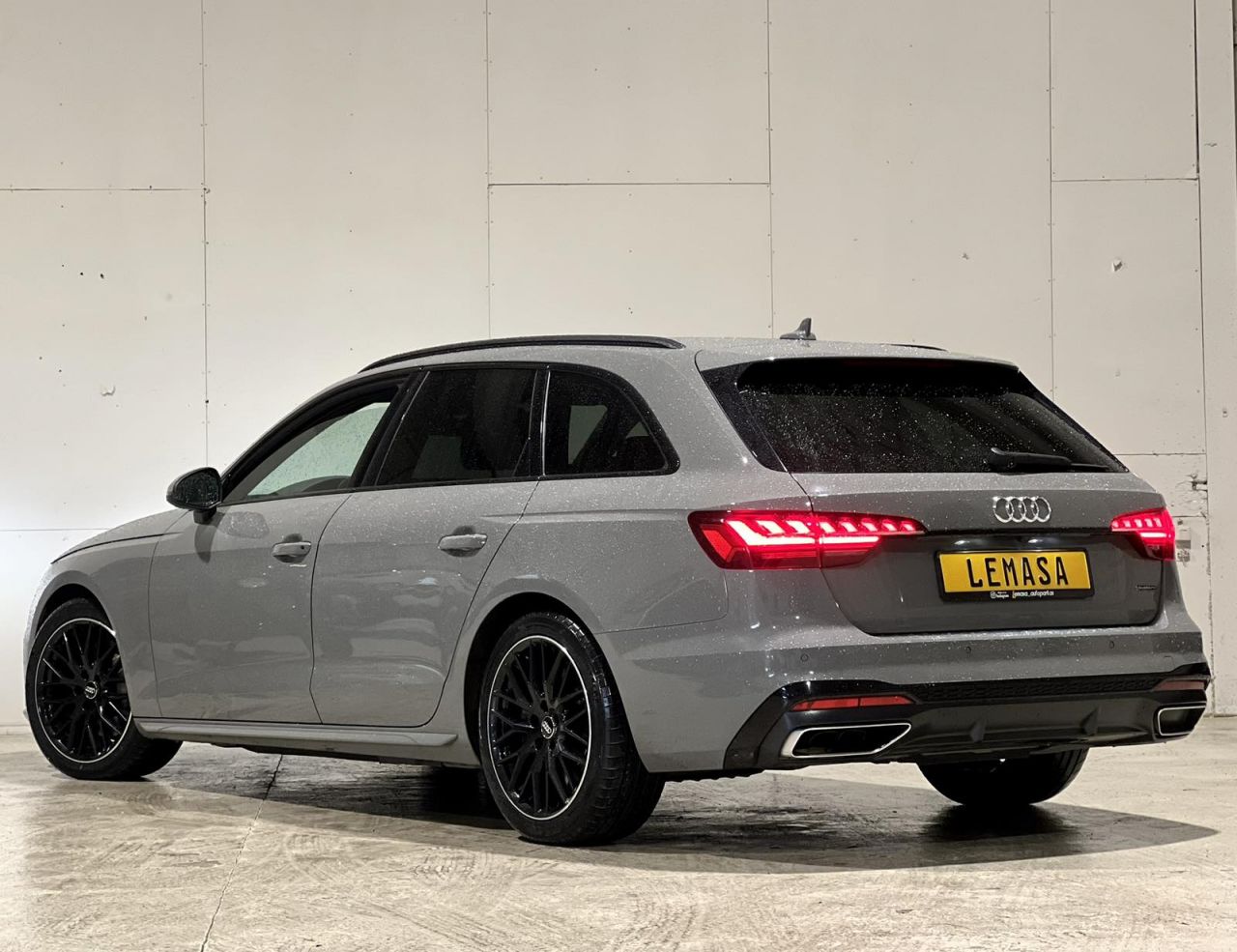 Audi A4 | 3