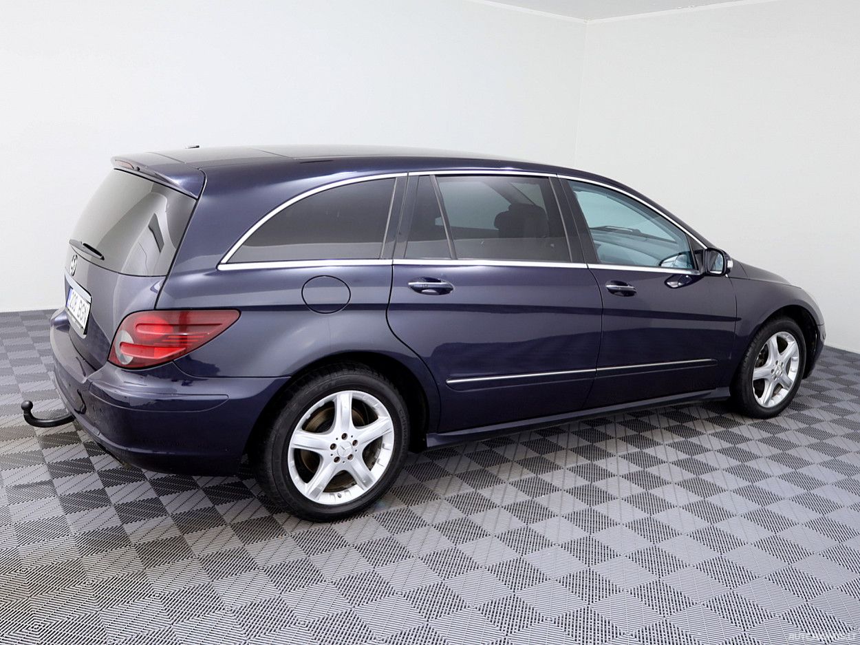 Mercedes-Benz R320 | 2
