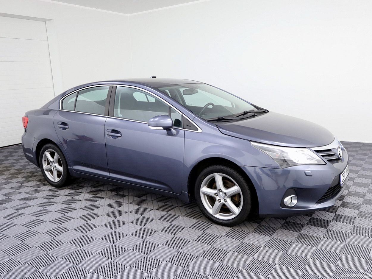 Toyota Avensis, 1.8 l., Седан