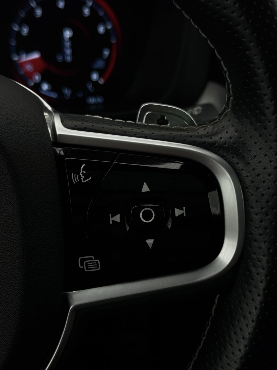 Volvo XC60 | 24