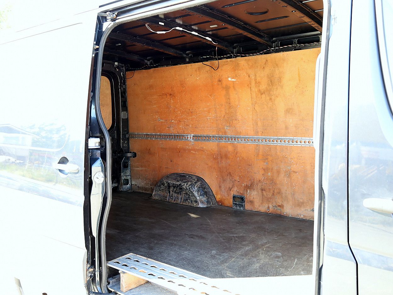 Mercedes-Benz Sprinter | 6