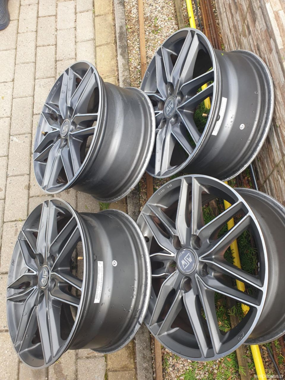 Light alloy rims