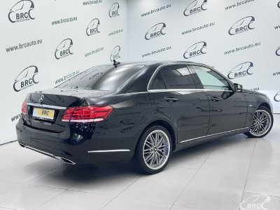 Mercedes-Benz E200 | 1