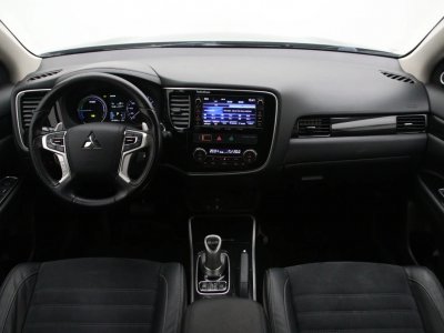 Mitsubishi Outlander | 1