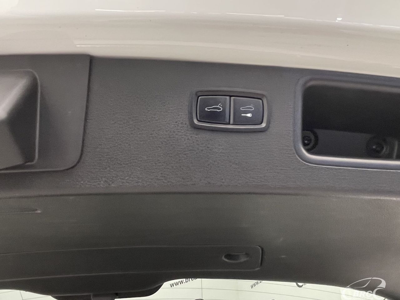 Porsche Macan | 55