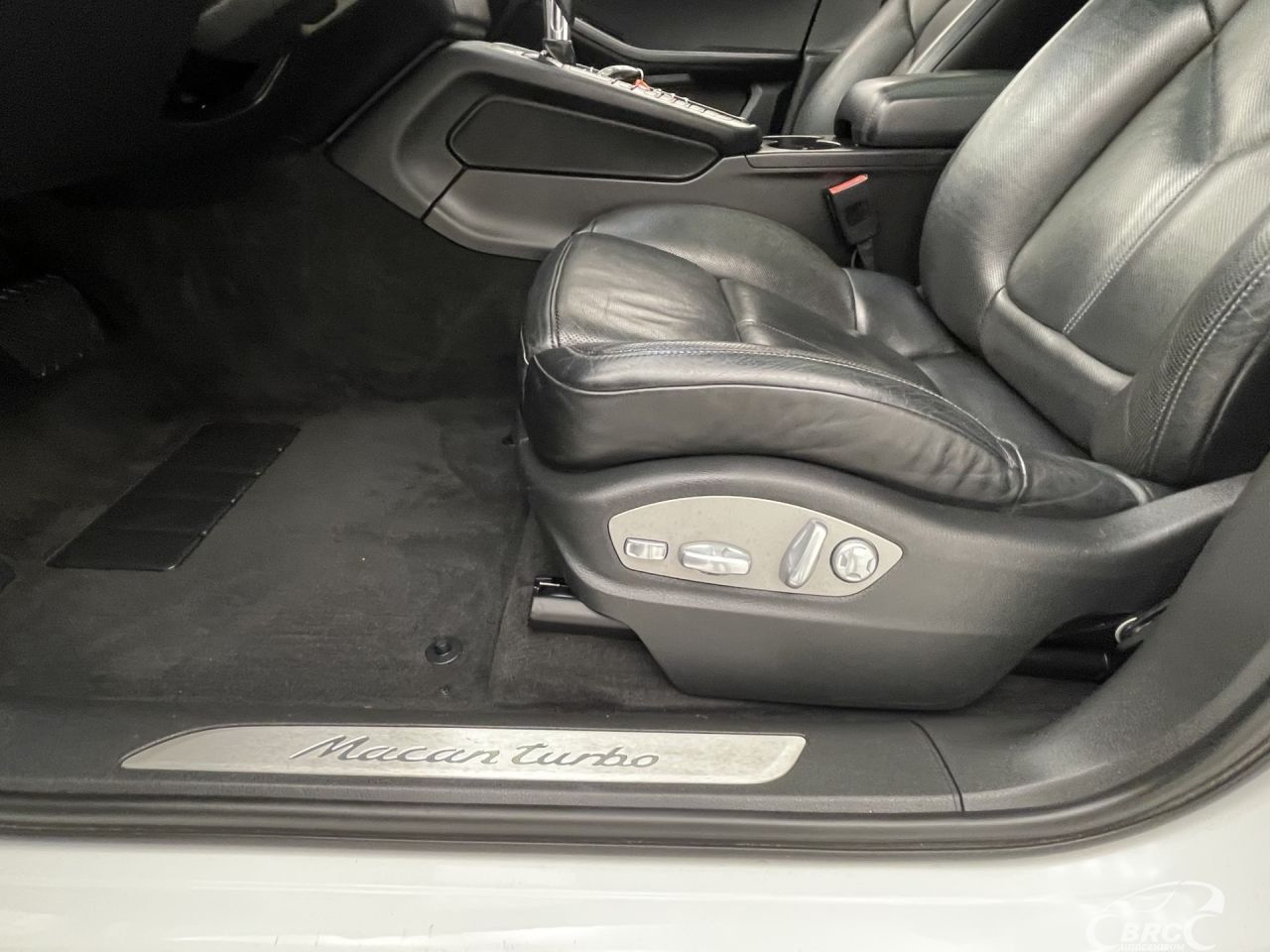 Porsche Macan | 22