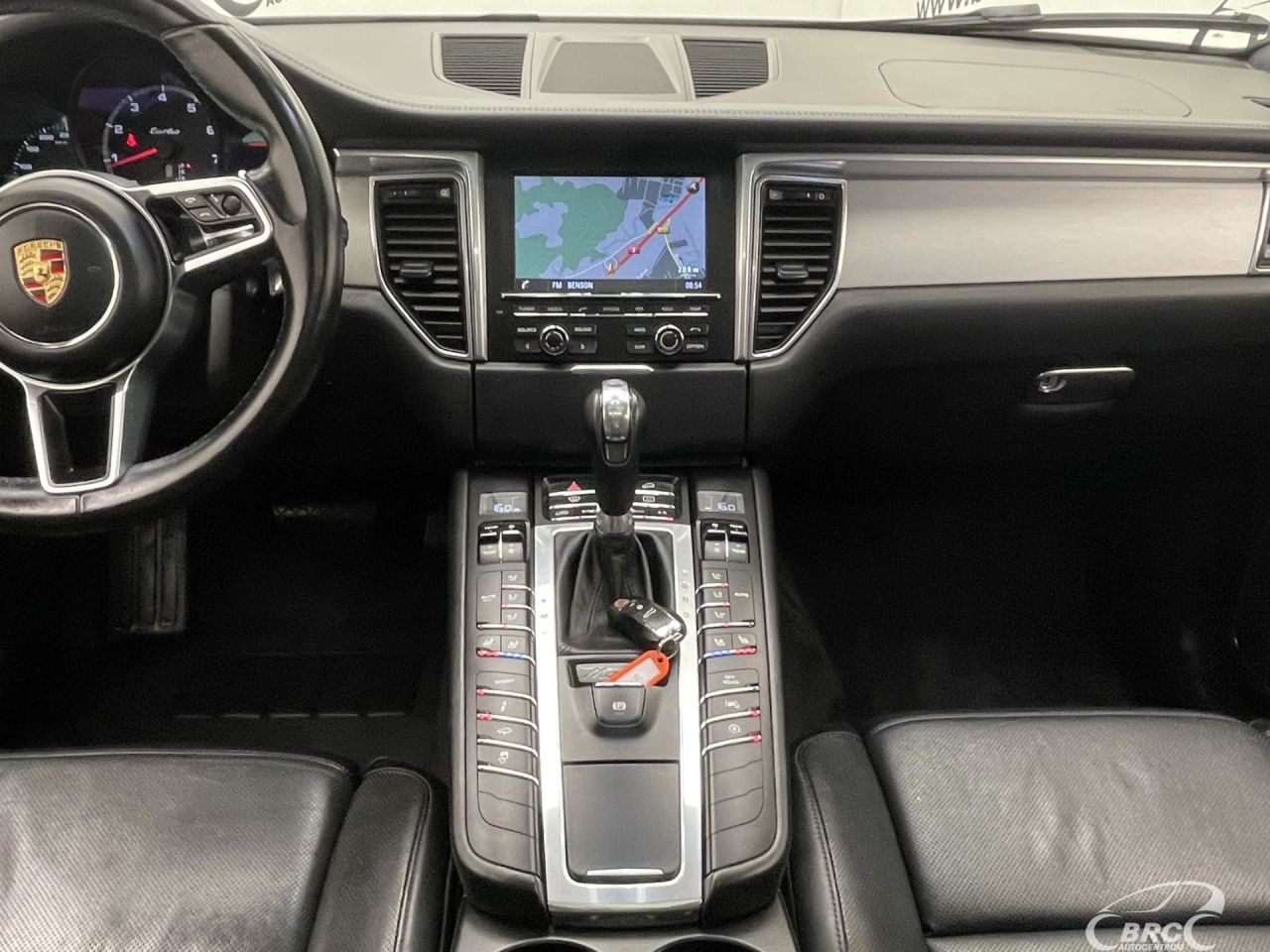 Porsche Macan | 16