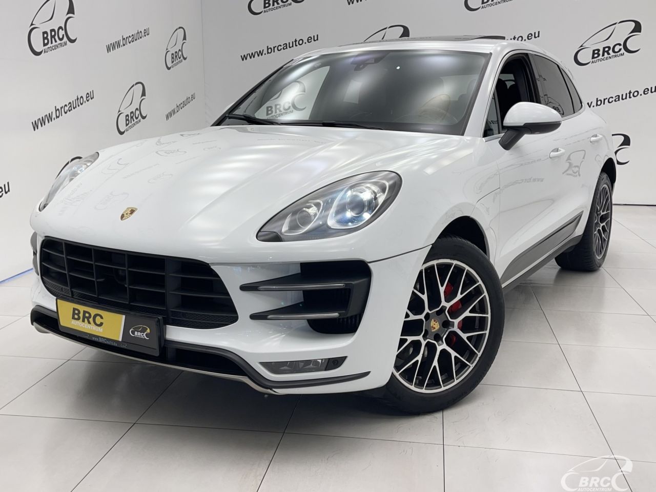 Porsche Macan | 56