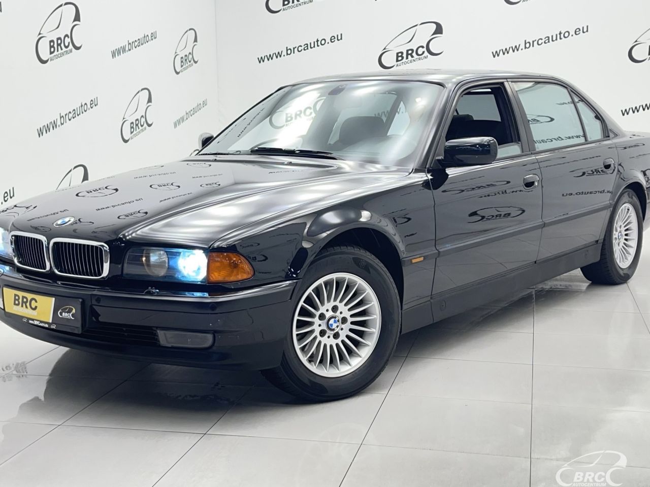 BMW 750, 5.4 l., Седан