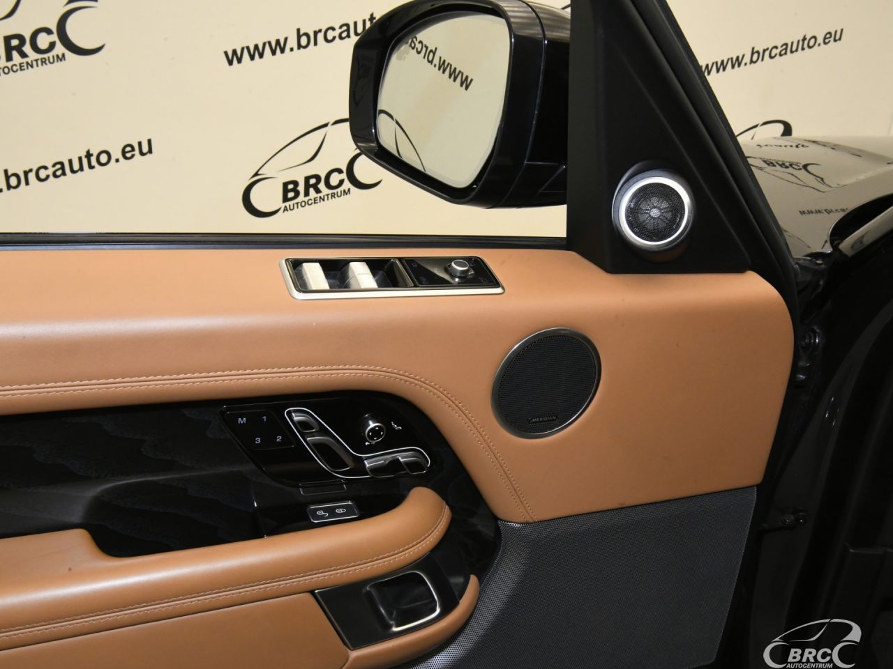 Land Rover Range Rover | 25