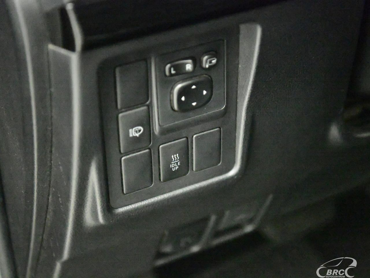 Toyota Land Cruiser | 22