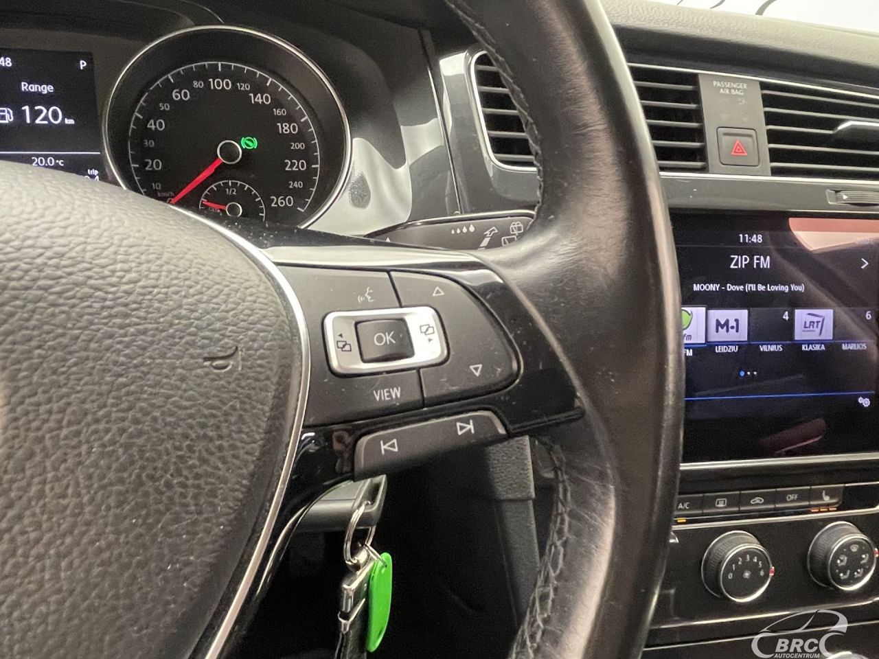 Volkswagen Golf | 28