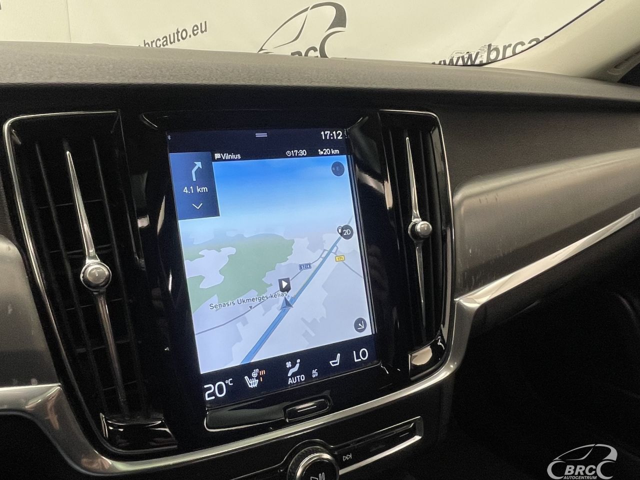 Volvo S90 | 31