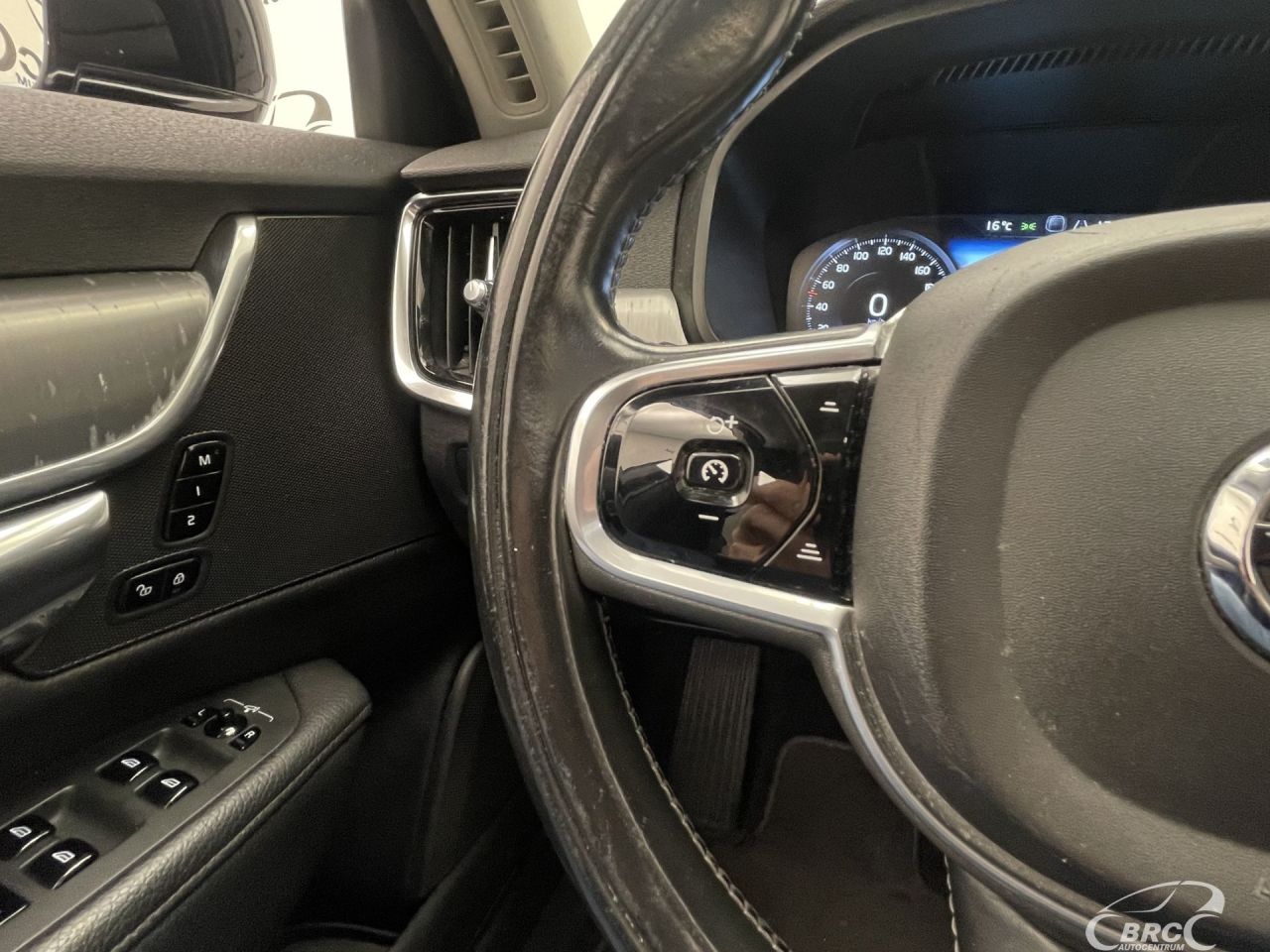 Volvo S90 | 29
