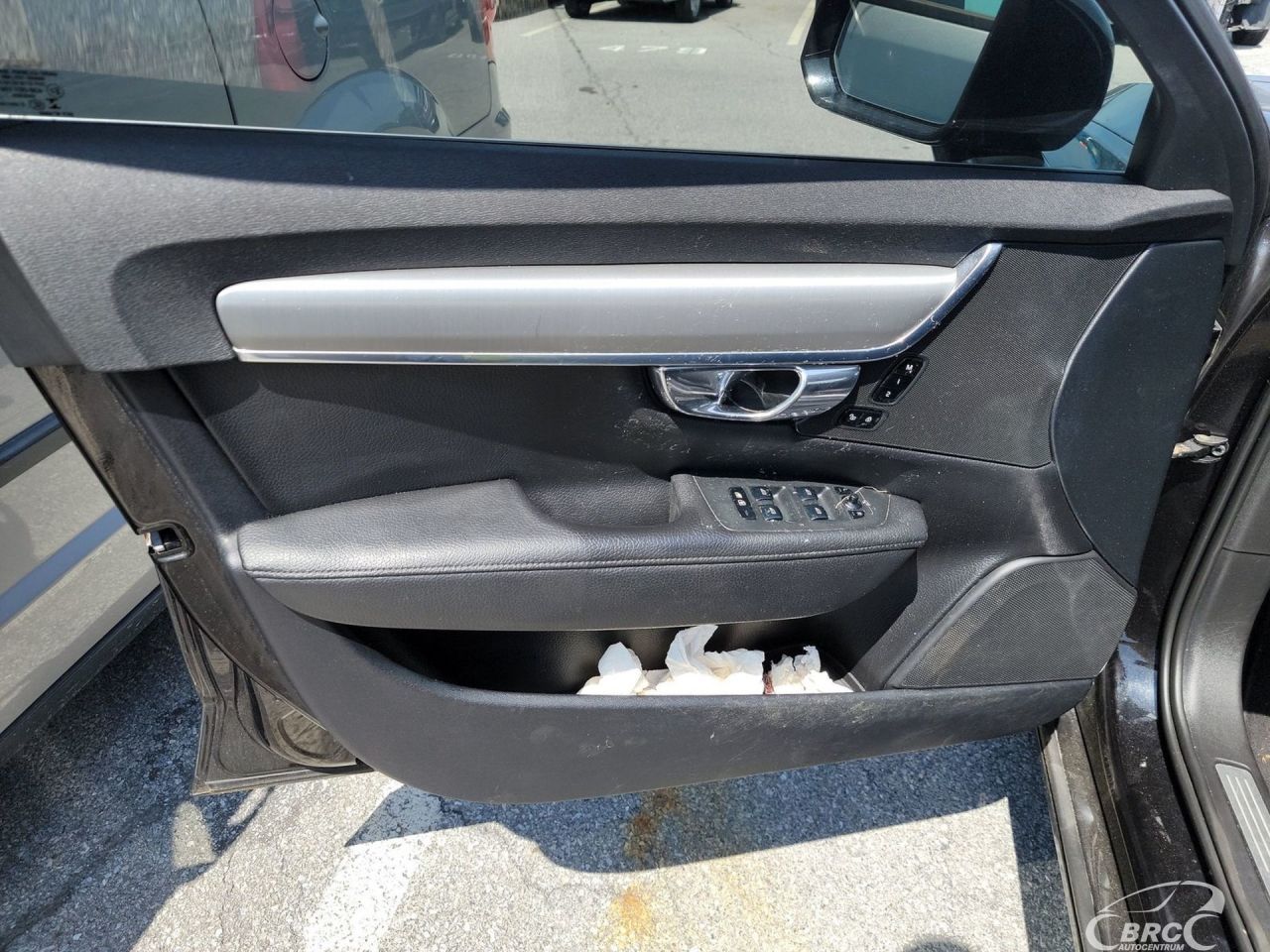 Volvo S90 | 69