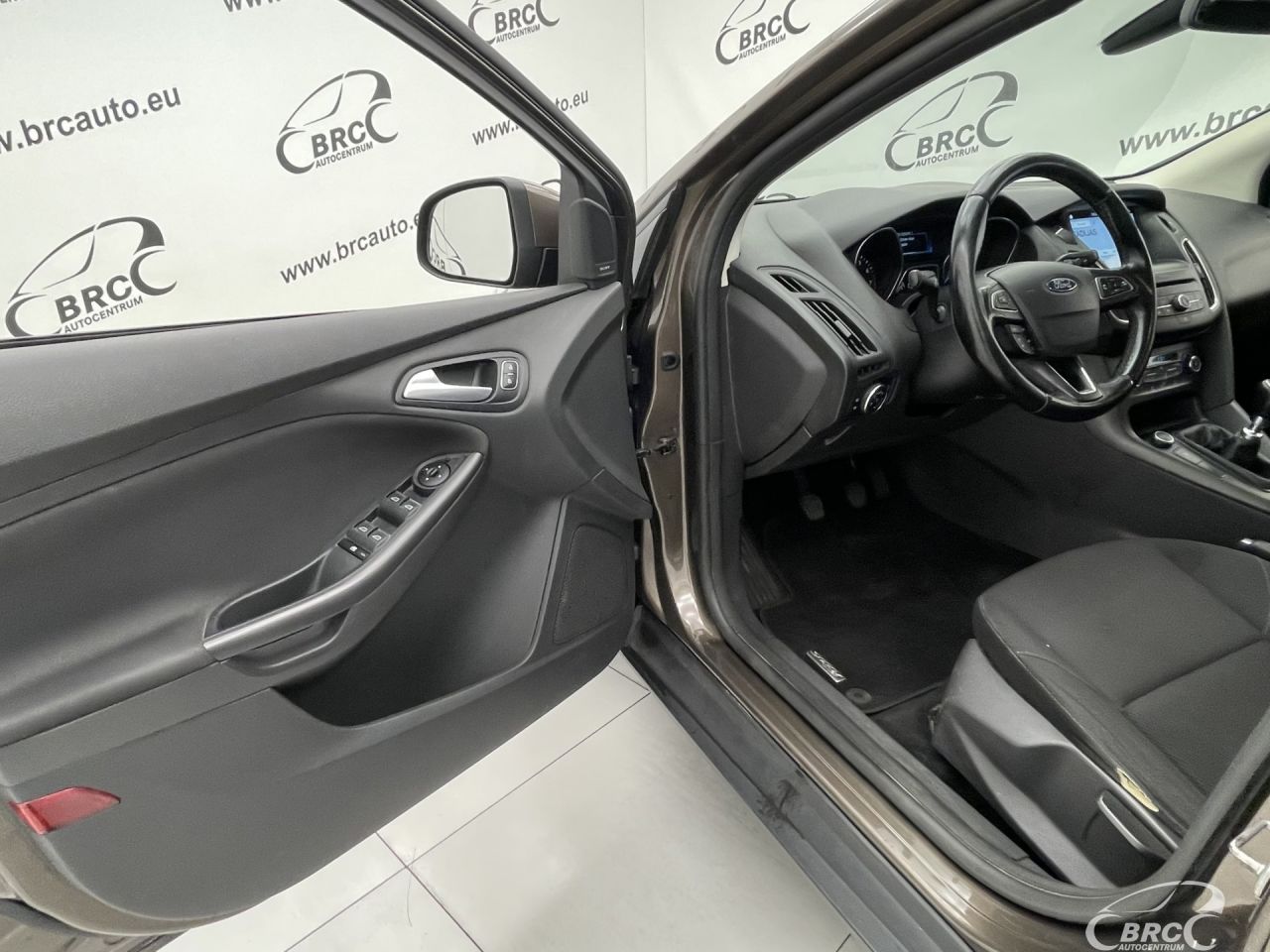 Ford Focus | 16