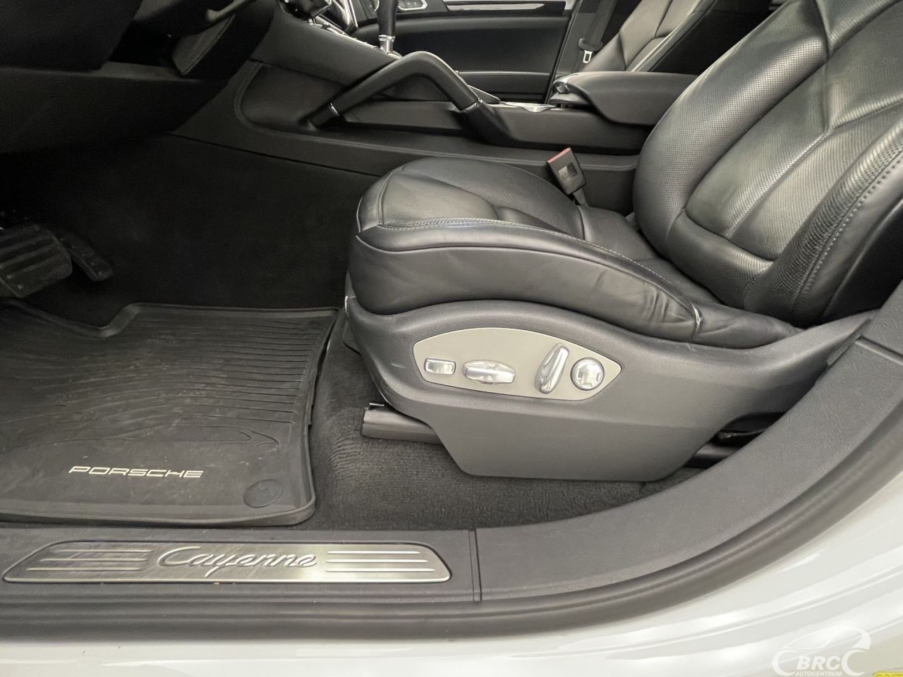 Porsche Cayenne | 22