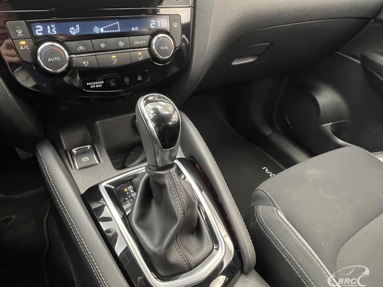 Nissan Qashqai | 24